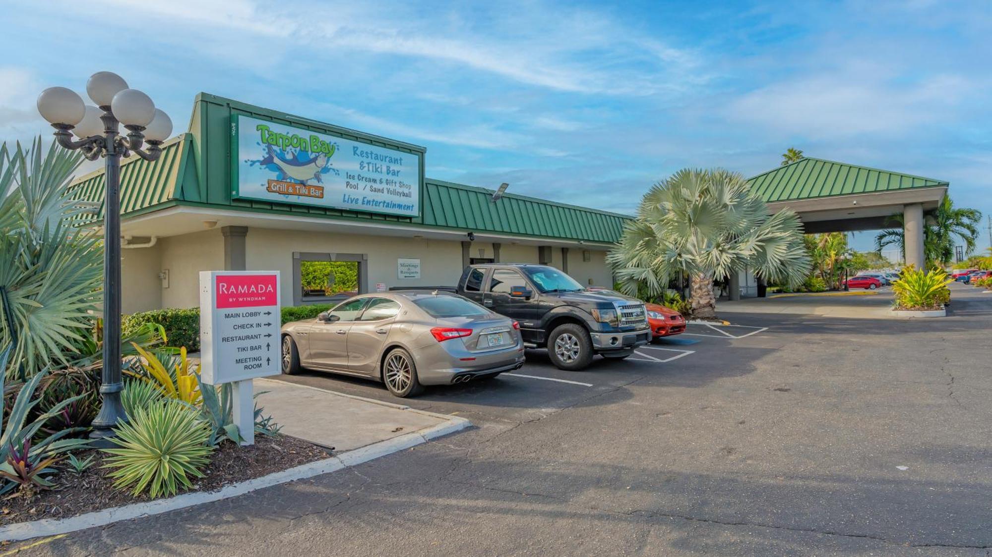 All-New Waterfront With Balcony,Pool,Tiki Bar,Gym Sarasota Dış mekan fotoğraf