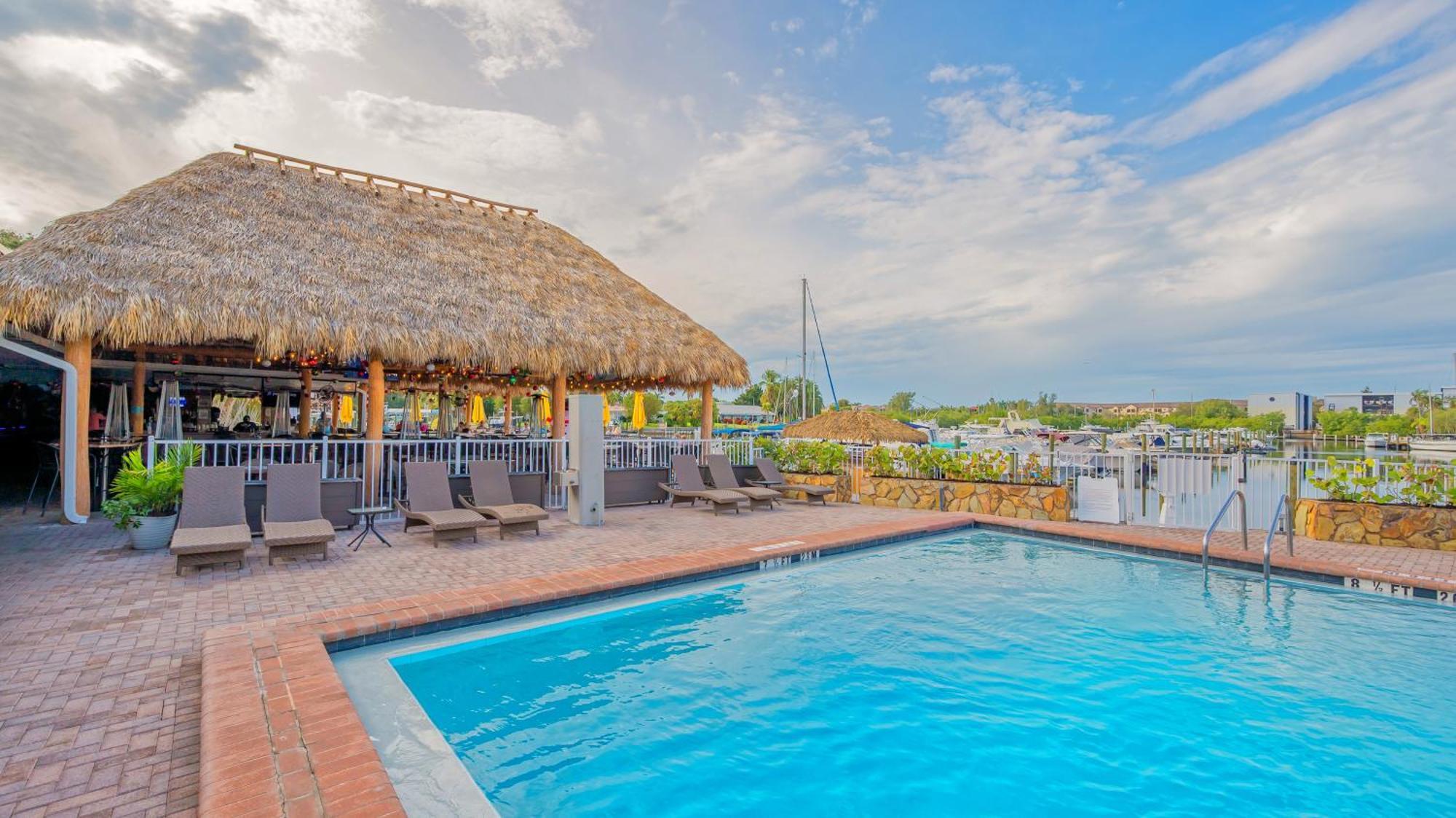 All-New Waterfront With Balcony,Pool,Tiki Bar,Gym Sarasota Dış mekan fotoğraf