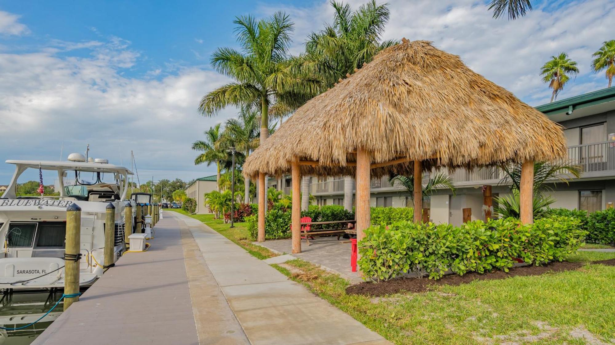 All-New Waterfront With Balcony,Pool,Tiki Bar,Gym Sarasota Dış mekan fotoğraf