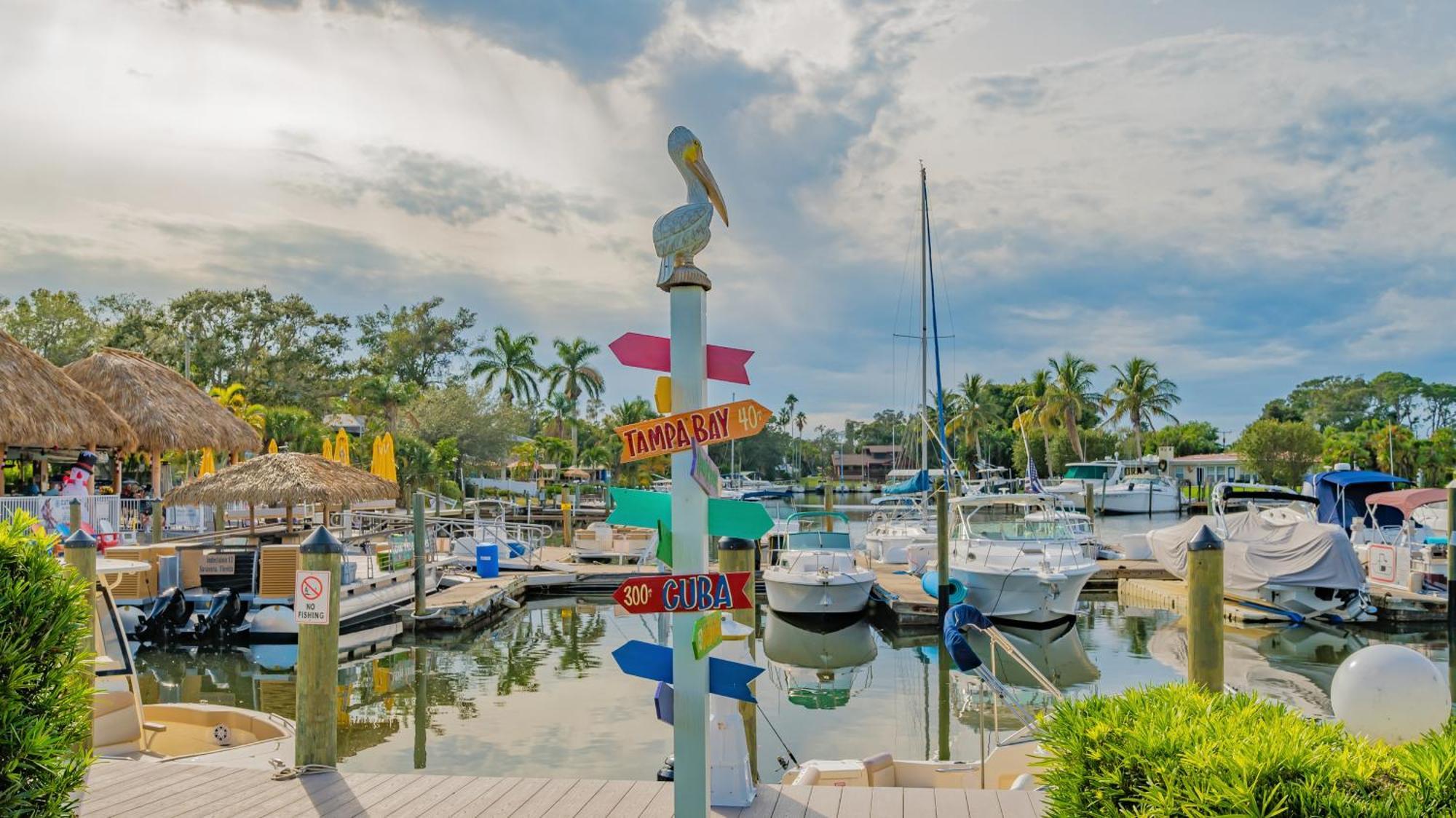 All-New Waterfront With Balcony,Pool,Tiki Bar,Gym Sarasota Dış mekan fotoğraf