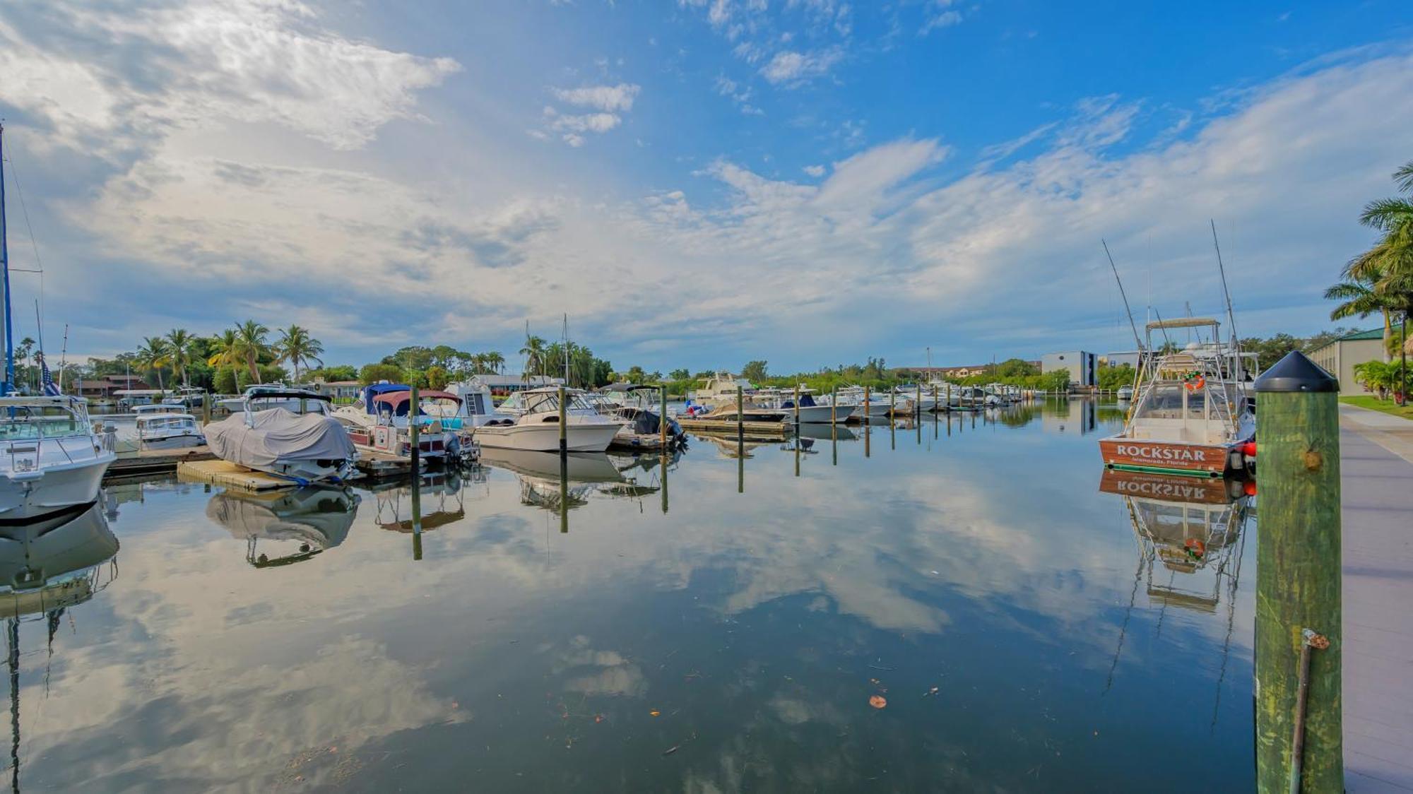 All-New Waterfront With Balcony,Pool,Tiki Bar,Gym Sarasota Dış mekan fotoğraf