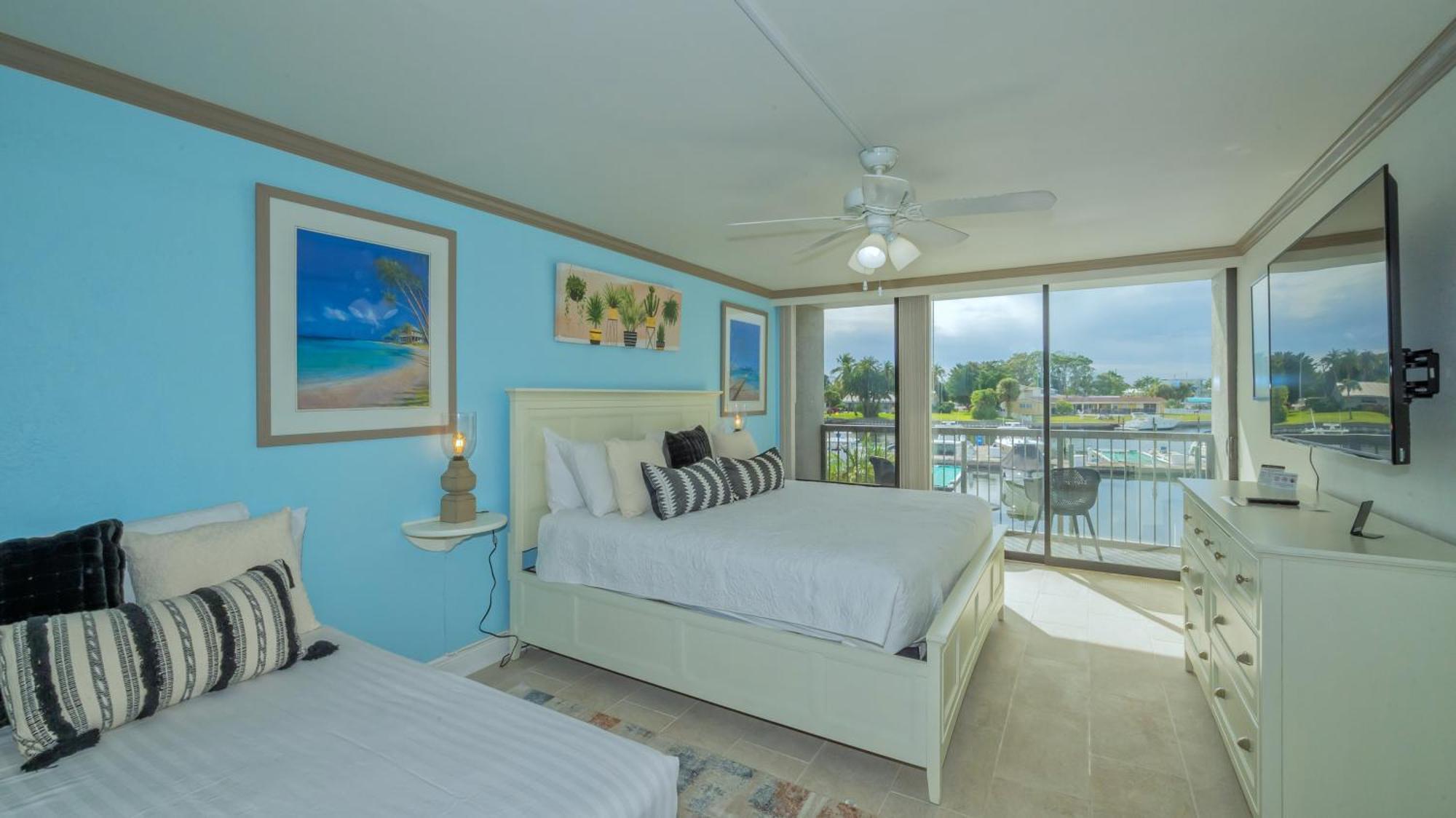 All-New Waterfront With Balcony,Pool,Tiki Bar,Gym Sarasota Dış mekan fotoğraf