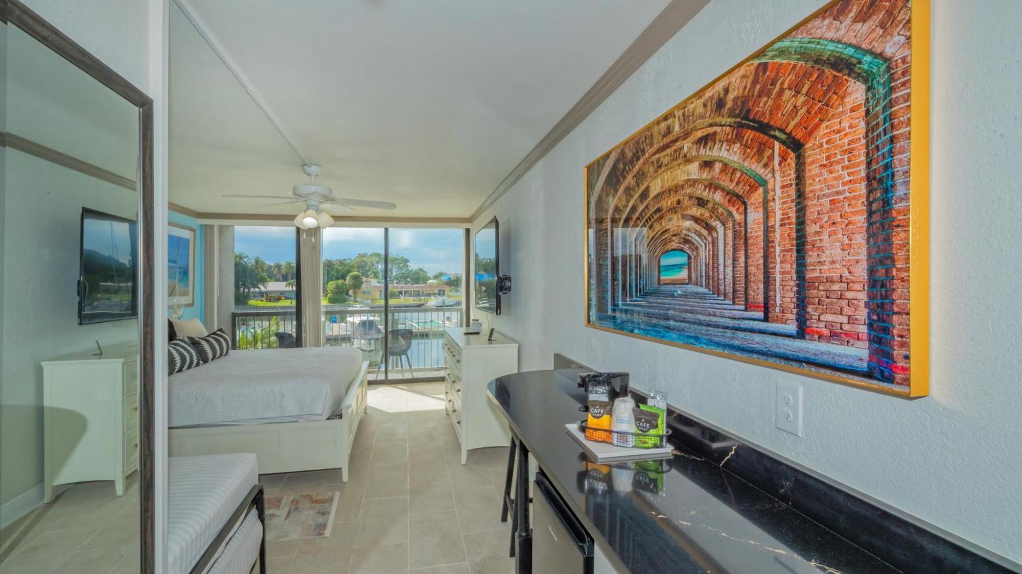 All-New Waterfront With Balcony,Pool,Tiki Bar,Gym Sarasota Dış mekan fotoğraf